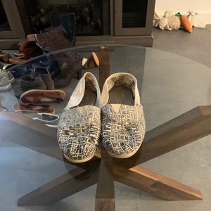 Toms “Carpe Diem” shoes